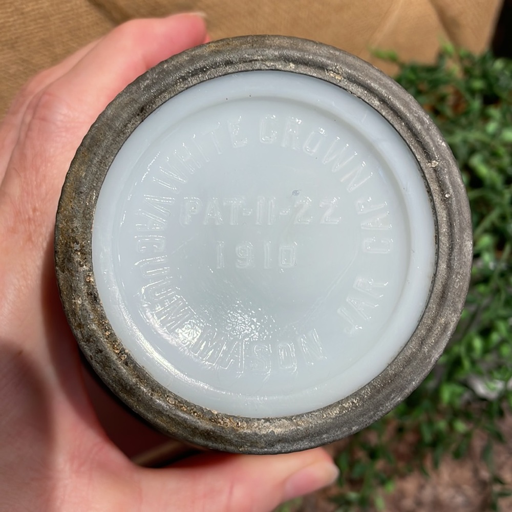 Vintage jar and lid - Picture 4 of 9